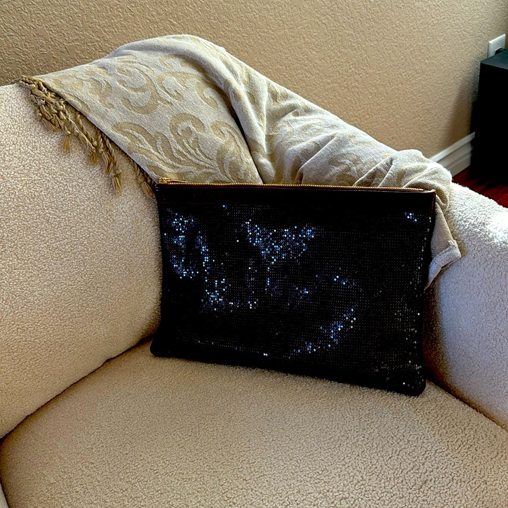Ladies burgundy sequence clutch